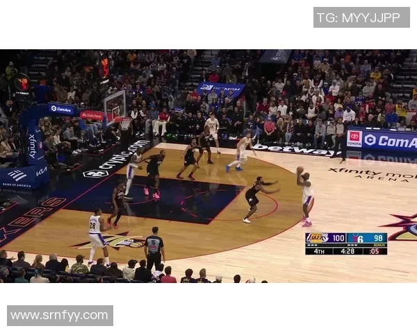 湖人对决热火精彩集锦回顾全场高光时刻与精彩瞬间分析